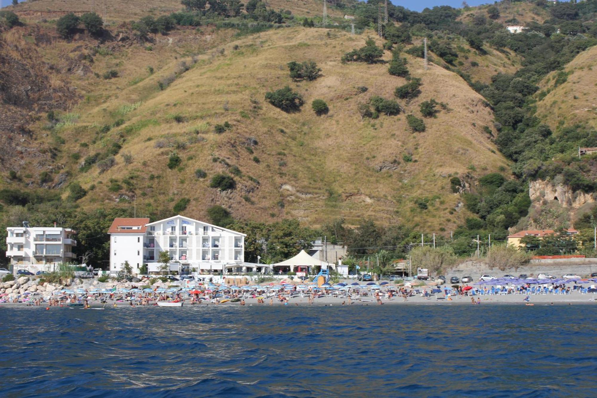 Hotel Ristorante Mareblu Amantea Extérieur photo
