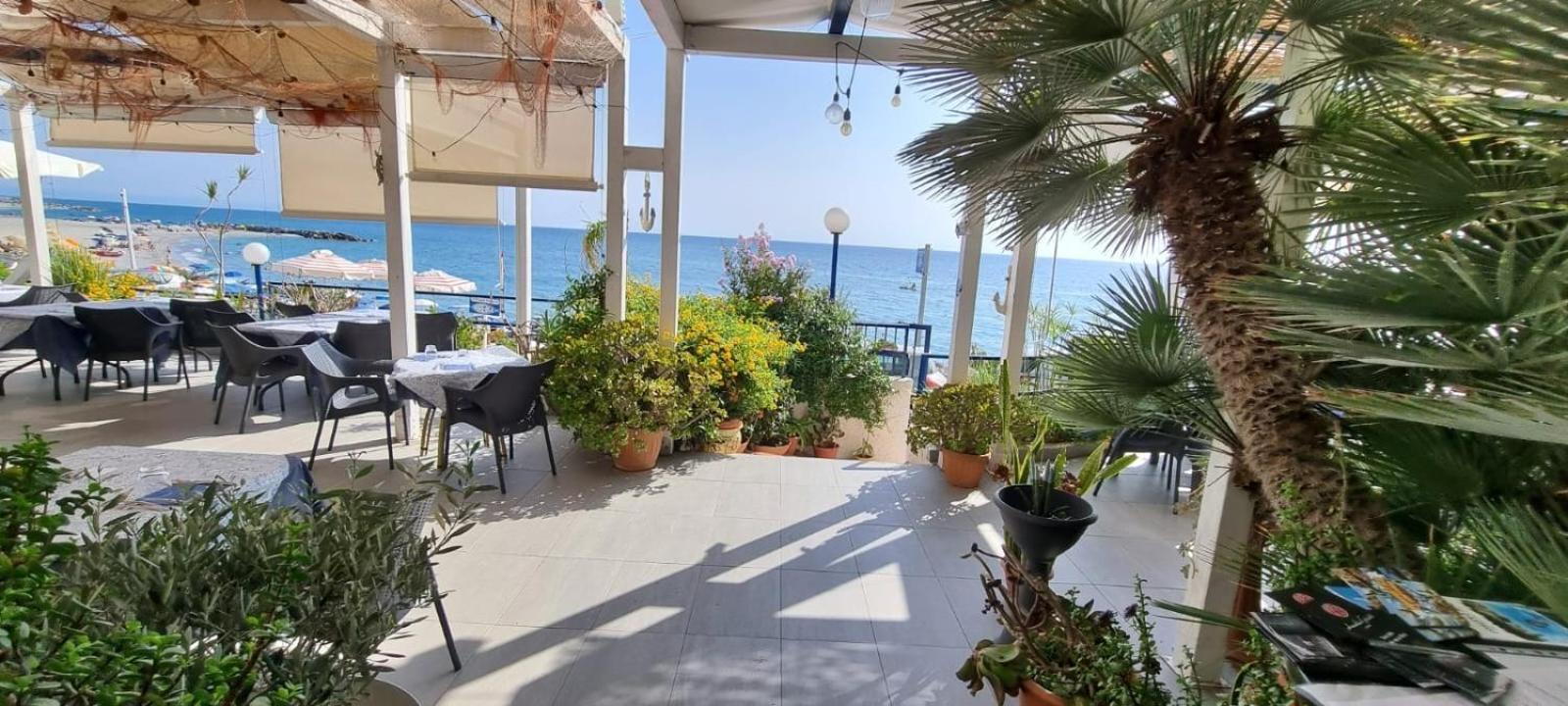 Hotel Ristorante Mareblu Amantea Extérieur photo